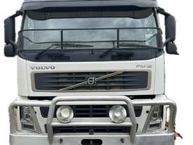 2004 VOLVO FM12 For Sale - picture0' - Click to enlarge