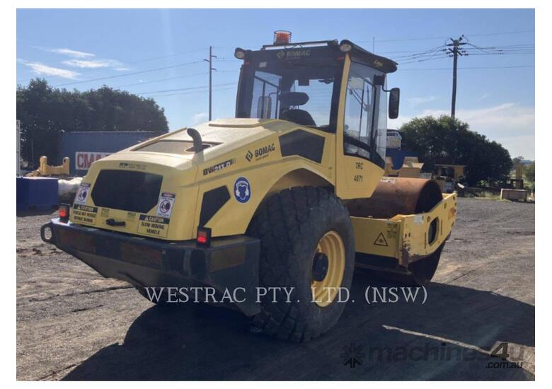 caption BOMAG BW213D-5 Vibratory Single Drum Smooth