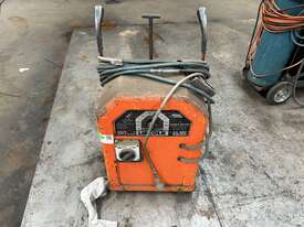 Lincoln 180 Amp AC ARC Welder - picture0' - Click to enlarge