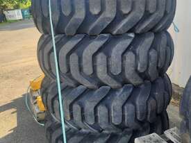 Goodyear 17.5-25 tyres - picture0' - Click to enlarge