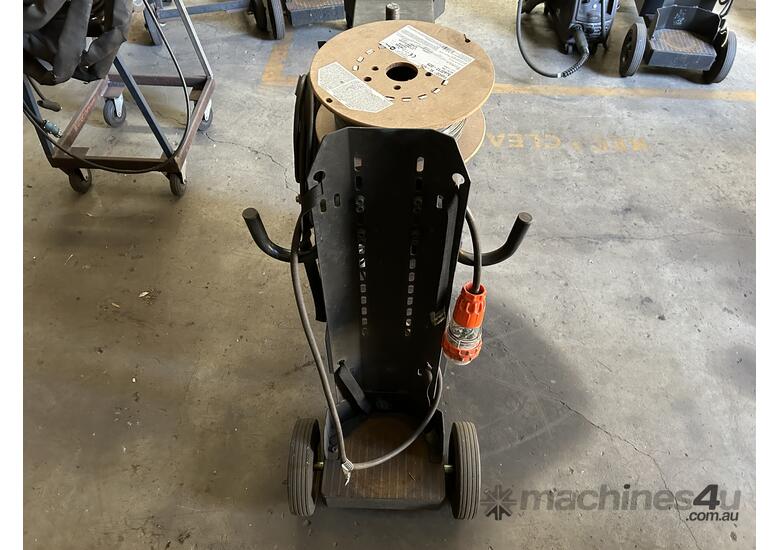 Used jasic Jasic Unimig Razorweld 350 Welder and Wire Feeder Welding