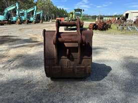 Excavator Bucket - picture0' - Click to enlarge