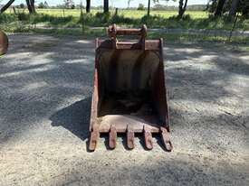 Excavator Bucket - picture0' - Click to enlarge