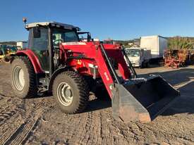 2015 Massey Ferguson 5611 Dyna 4 Tractor / Loader - picture0' - Click to enlarge