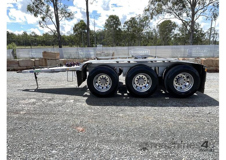 2021 Haulmark Tri-Axle Airbag Roadtrain Dolly