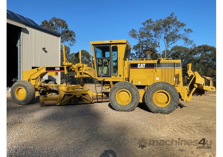 2001 CATERPILLAR 12H GRADER