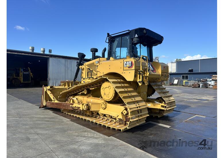 caption 2019 Caterpillar D6 LGP Crawler Tractor (GZ9 prefix)