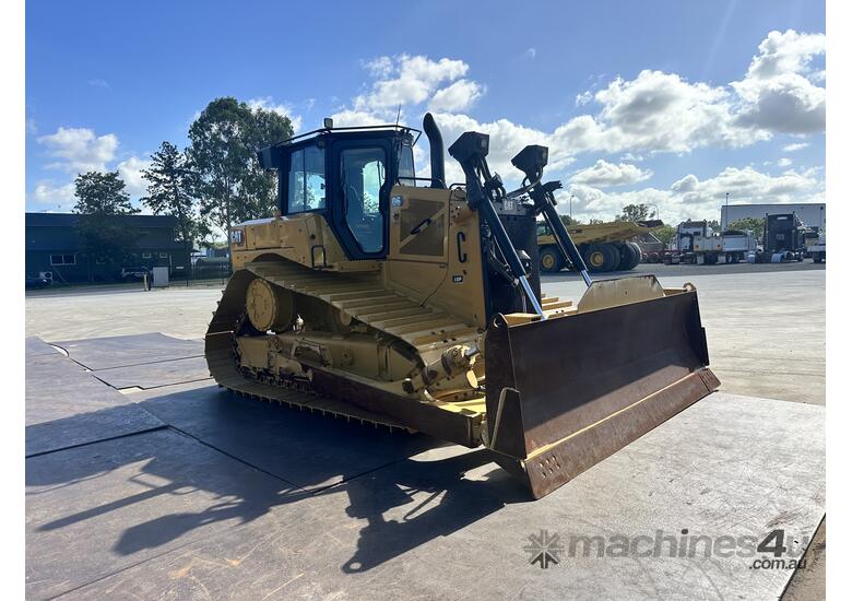caption 2019 Caterpillar D6 LGP Crawler Tractor (GZ9 prefix)