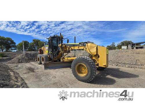 2017 Caterpillar 140M AWD Grader