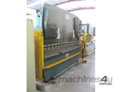 caption Shaw - Maxi 3.2 metre x 100 ton CNC Hydraulic Pressbrake
