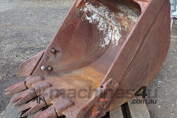 9-20 ton (65mm pin) 900mm Excavator GP Digging Bucket with Sidecutters 9-20 ton (65mm pin) 900mm Excavator GP Digging Bucket with Sidecutters