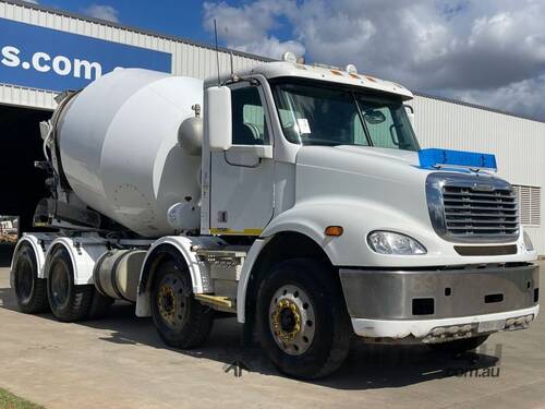 caption 2012 Freightliner Columbia CL112 FLX Cement Agitator