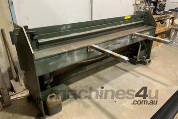   - HERLESS GUILLOTINE 2450 X 2MM Pneumatic