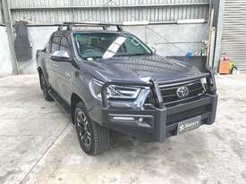 2022 Toyota Hilux SR5 4x4 T/Diesel - picture1' - Click to enlarge