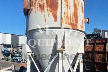 M&Q EQUIPMENT - 14,000 LITRE SILO
