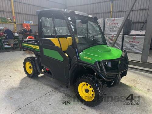 caption 2021 John Deere XUV835E Atvs Gators