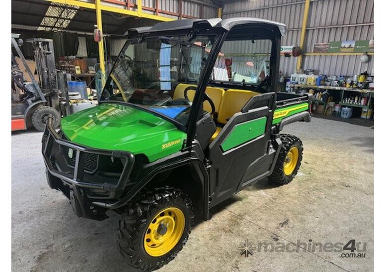caption 2021 John Deere XUV835E Atvs Gators