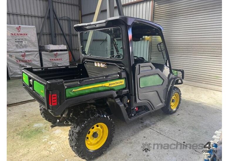 caption 2021 John Deere XUV835E Atvs Gators