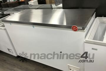 BD598F Chest Freezer With SS Lid