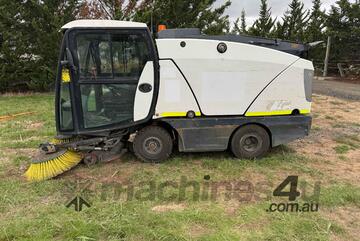MacDonald Johnson CN200 Road Sweeper