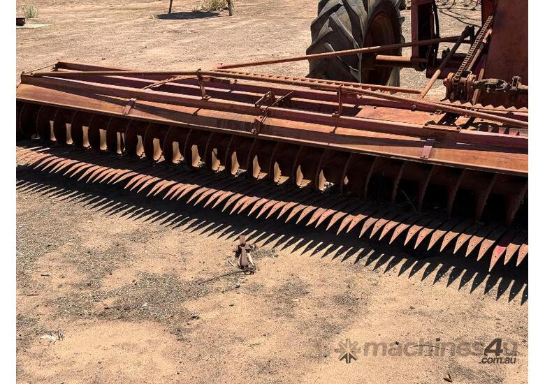 caption Massey Ferguson Sunshine 585 PTO Header