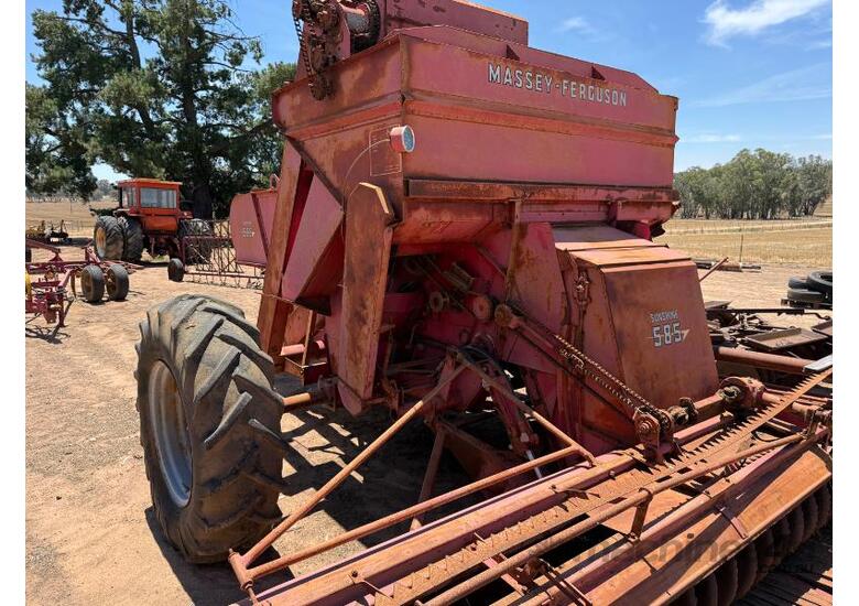 caption Massey Ferguson Sunshine 585 PTO Header