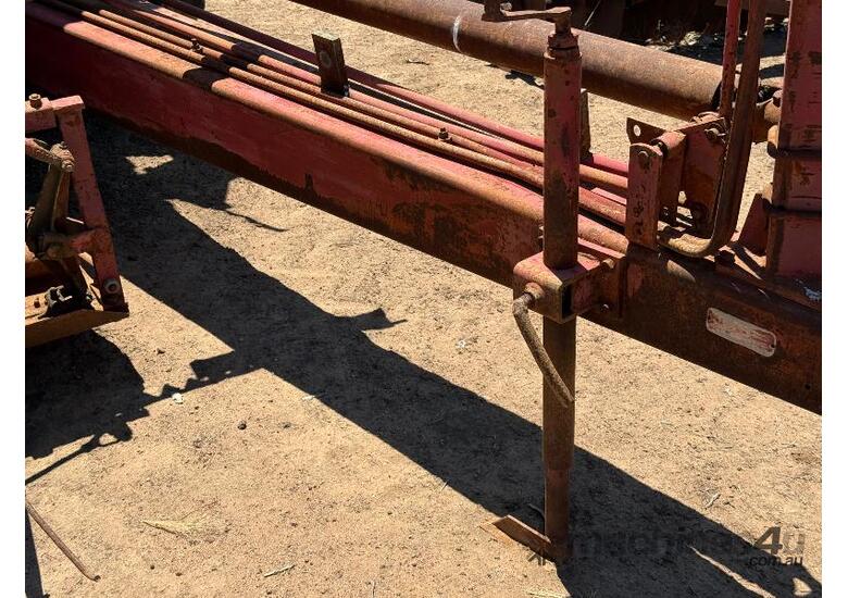 caption Massey Ferguson Sunshine 585 PTO Header