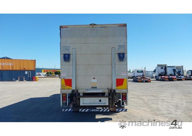 caption Isuzu FVR