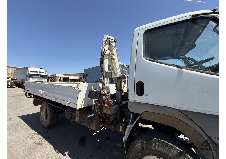 caption 1998 Mitsubishi Canter 4x4 Tipper