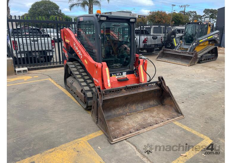 caption 2021 Kubota SVL75-2 Skid Steer (SS072) - New Tracks Fitted