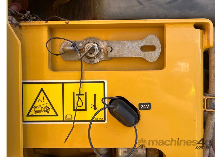 caption 2014 Caterpillar 12M VHP Plus Motor Grader