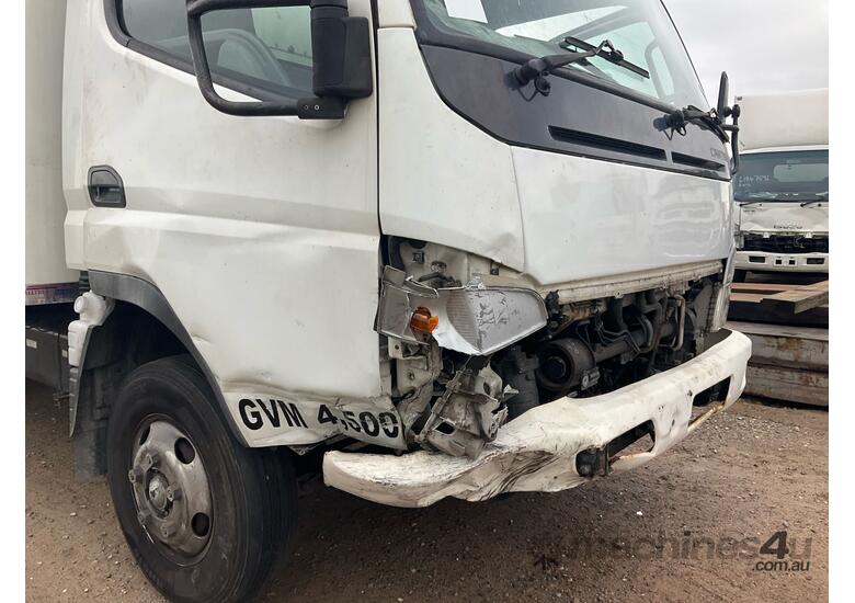 caption 2010 Mitsubishi Canter L7/800 Pantech