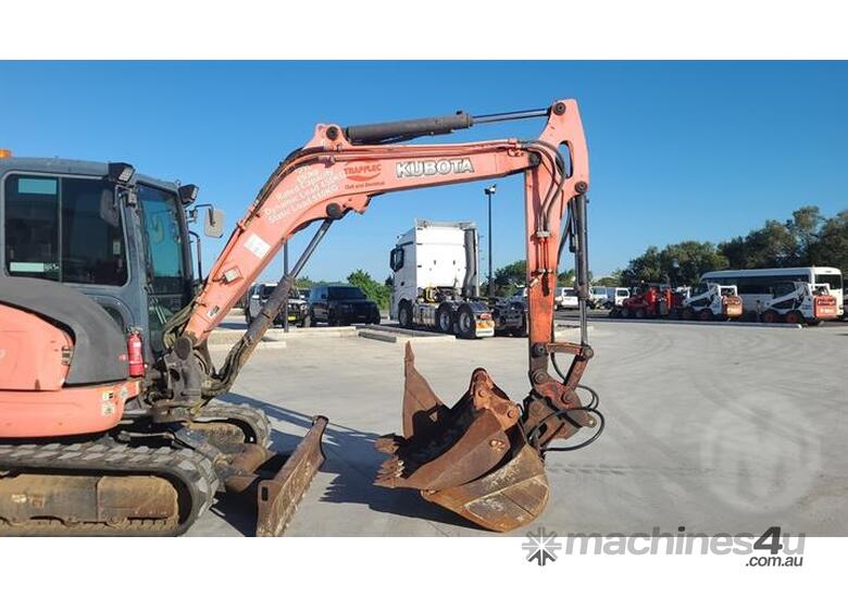 caption Kubota U55-4
