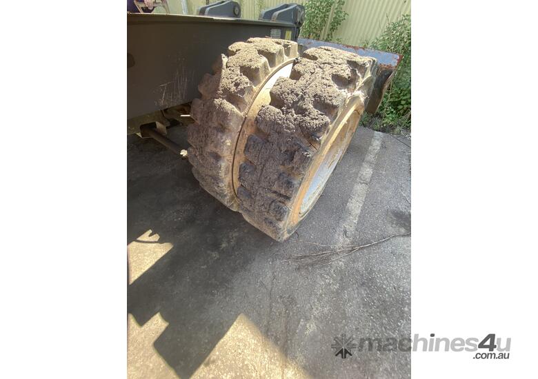 caption 2015 Terex Excavator