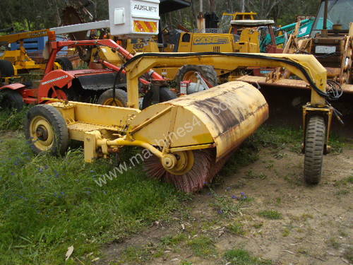 2400mm wide tow behind road broom self propelled