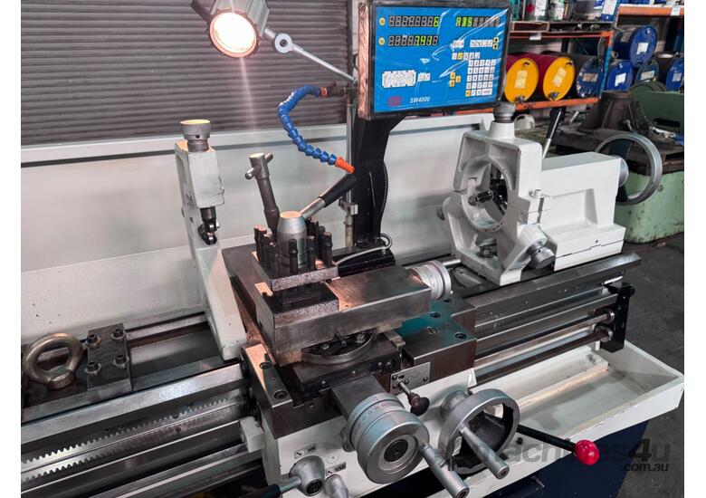 Dashin Champion Lathe - Model 1550   SUIT NEW BUYER.