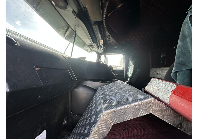 caption 2012 Kenworth K200 Big Cab Aerodyne 6x4 Prime Mover ** TOW ONLY **