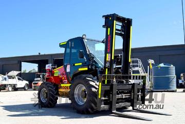 Manitou M-X 50-4 Forklift 4WD- 5 Tonne Forklift for  