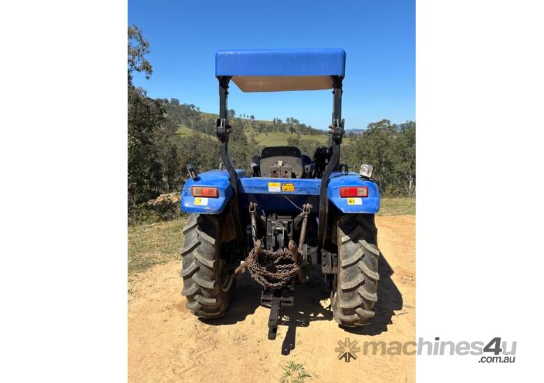 4X4 TRACTOR WITH 4 IN 1 BUCKET & 4FT SLASHER