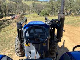 4X4 TRACTOR WITH 4 IN 1 BUCKET & 4FT SLASHER - picture2' - Click to enlarge