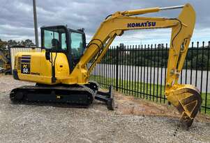 Komatsu   6 Ton Excavator