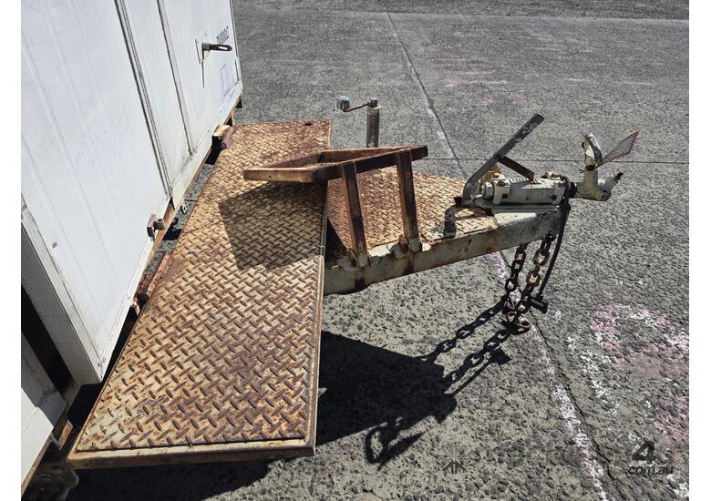 Homemade Shower Block Dual Axle Trailer (YOM Unknown)