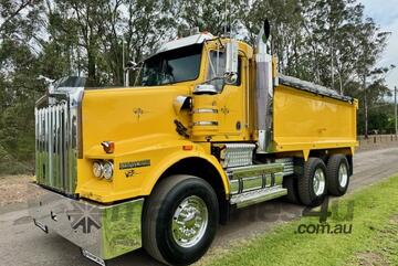 2007 Kenworth T650, Cat C15, 603k kms on download, 18sp, dual X locks, 2020 Sammut Hardox bin 2007 Kenworth T650, Cat C15, 603k kms on download, 18sp, dual X locks, 2020 Sammut Hardox bin
