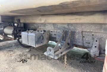 Isuzu 2003   N3 NPR Tipper