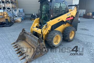CAT 242D3LRC Skid Steer Loaders