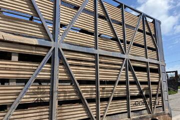 2004 Byrne Tri Axle Trailer Tri Axle Stock Crate