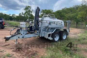 Tow & Fert 4000 Multi with 1.2T Hiab