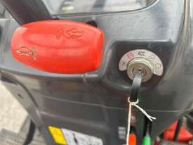 2014 Kioti Tractor / Loader - picture2' - Click to enlarge