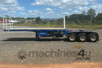 2023 Haulmark 3ST37 Tri Axle Flat Top A Trailer