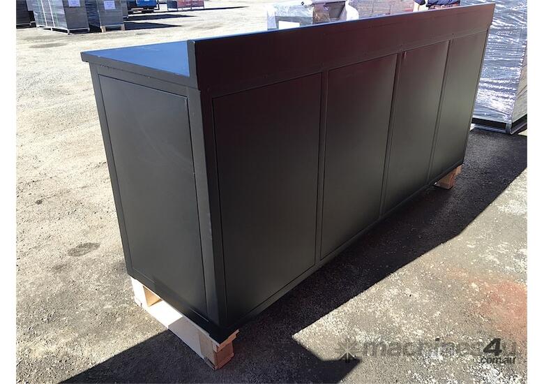 Unused Workshop bench, with 20 drawers